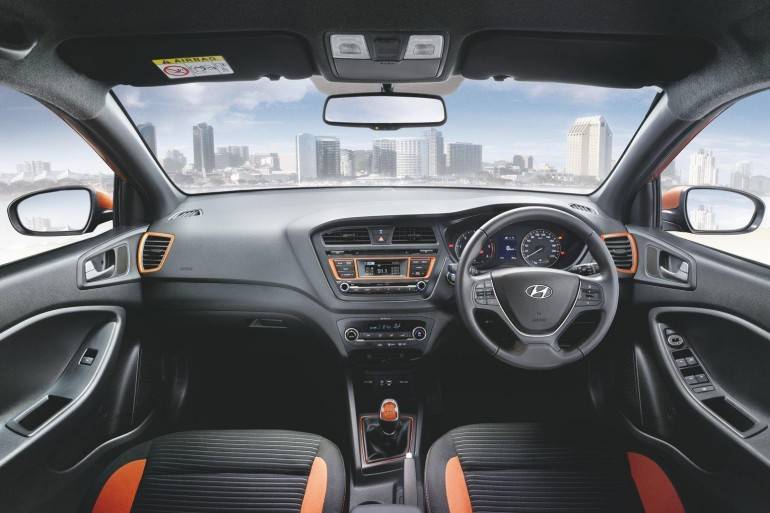 Hyundai показала кросс-версию хэтчбека i20 Hyundai показала кросс-версию хэтчбека i20